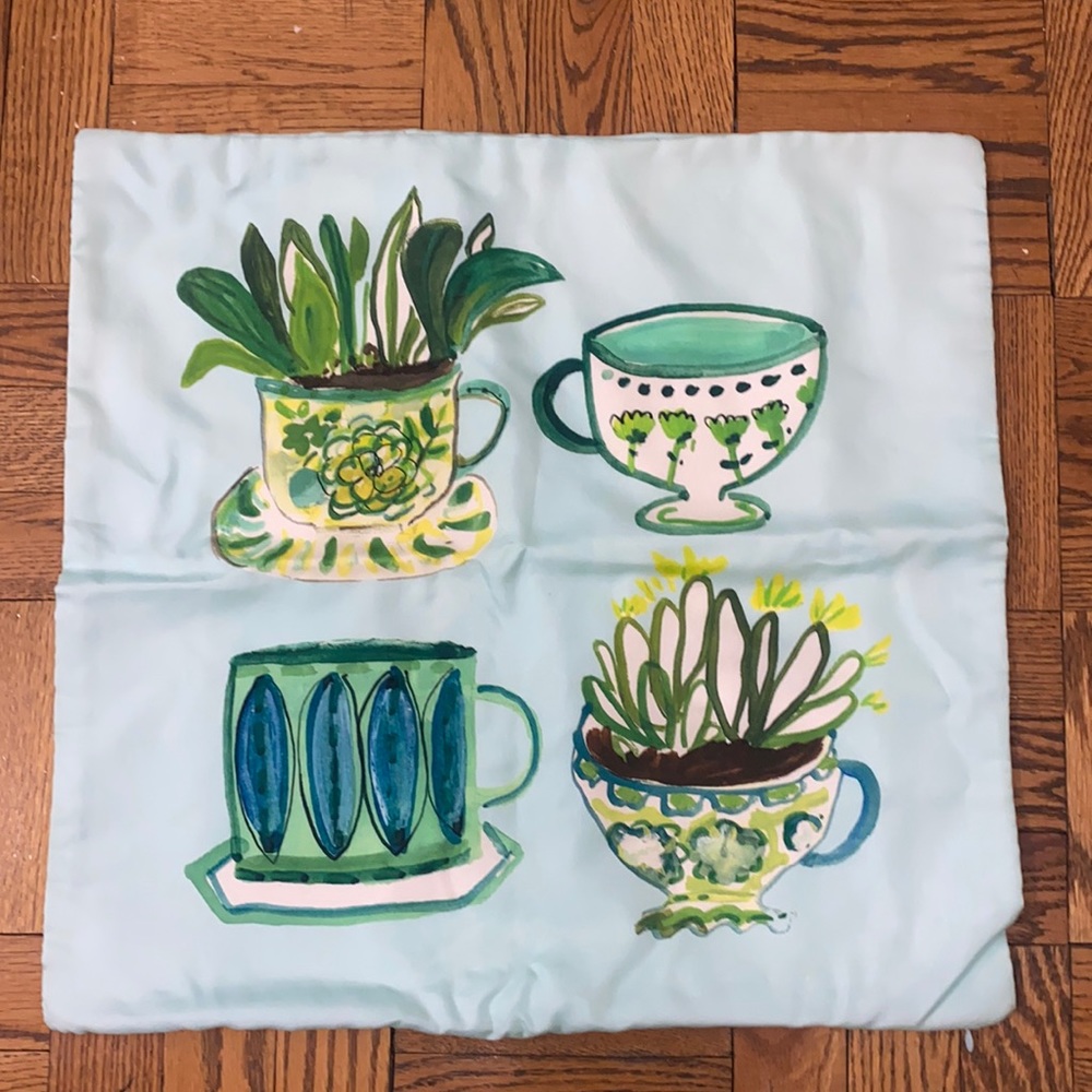 Kate Spade printed throw pillow cover. Never used